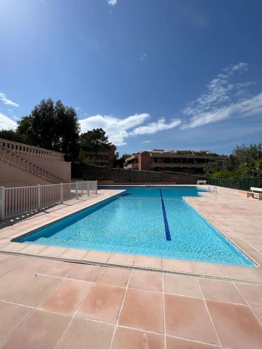 Appartement Avec Jardin Au Coeur De Saint-Tropez. מראה חיצוני תמונה